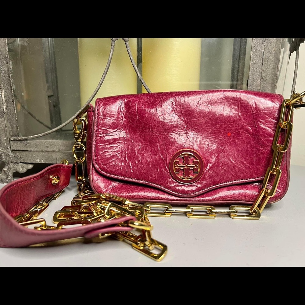 Tory Burch Crossbody! Stunning color and perfect size!